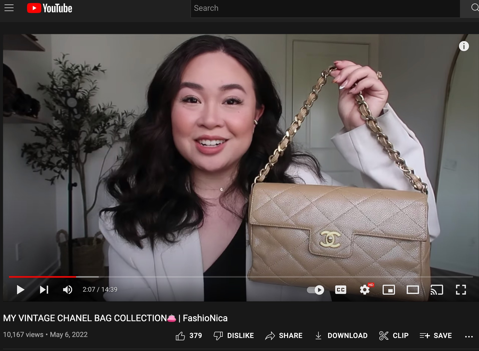 FashioNica: Side hustle to selling vintage designer purses full time