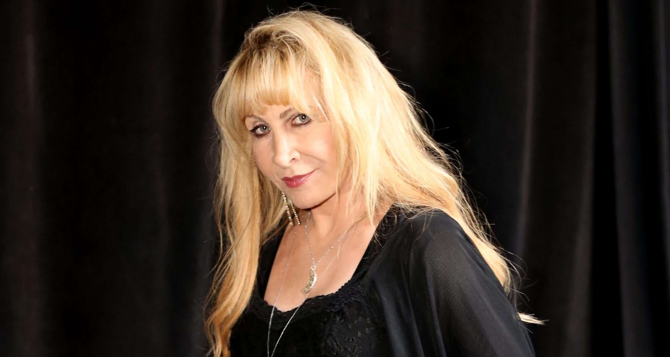 Meet Michelle Tyler of Mirage - Visions of Fleetwood Mac in Valley - Voyage  LA Magazine | LA City Guide